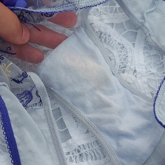 Adore Me Bra and Underwear Set - Picture 9 of 9